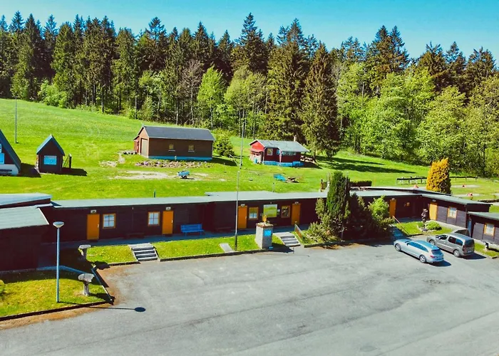 Sporthütten Nassau Ihr zentrales Domizil an der Blockline